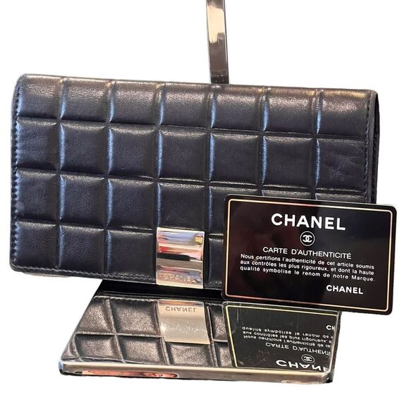 Chanel Chocolate Bar Wallet - Picture 2 of 11
